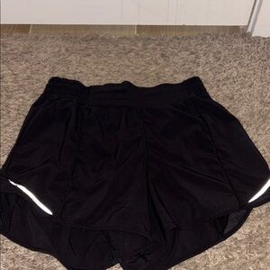 Lululemon black hotty hots! good condition! worn a few times!!